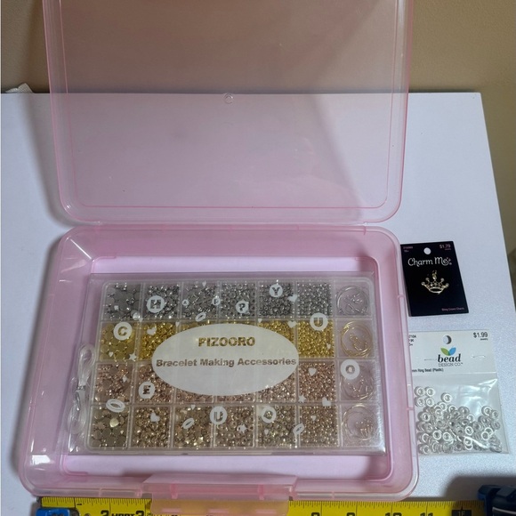 Pink Craft Box with clay bead spinner for bracelets or jewelry, beads and charms - Picture 6 of 6